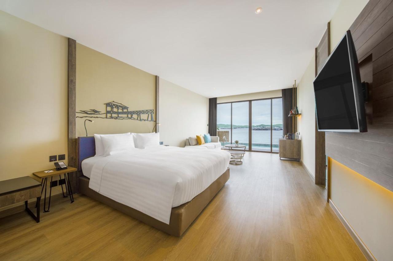 Novotel Marina Sriracha Сирача Экстерьер фото