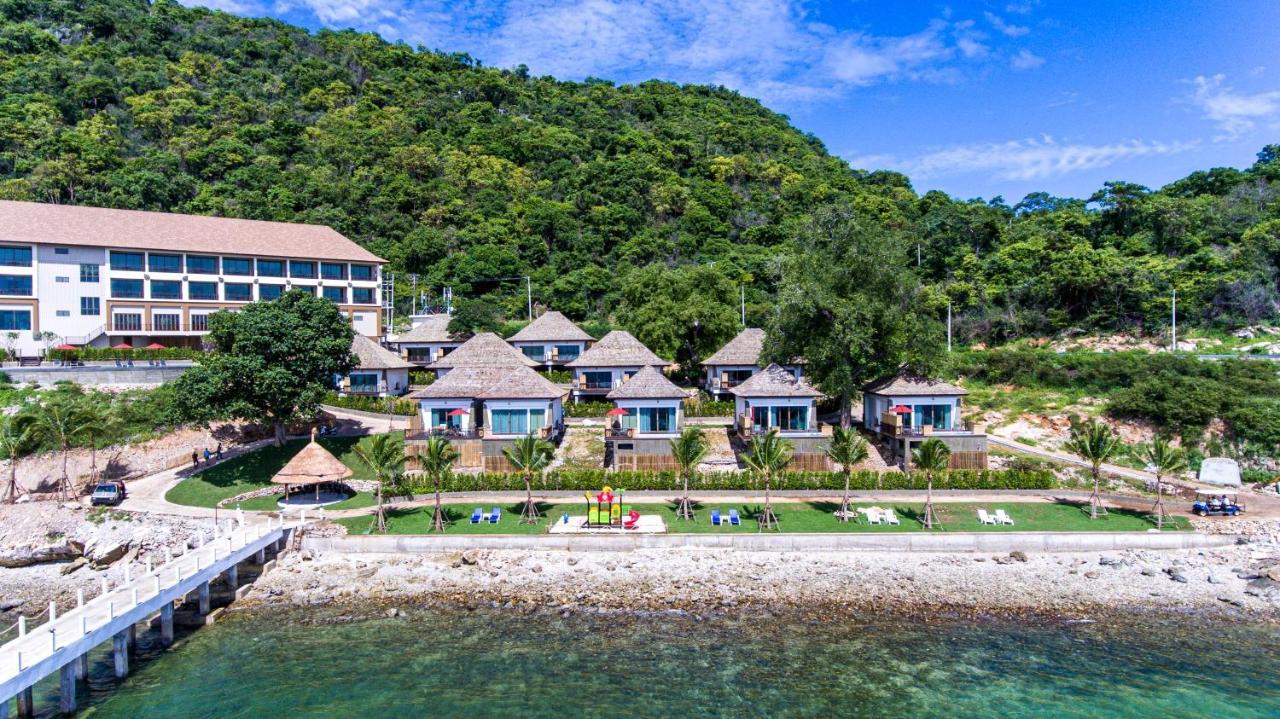 Novotel Marina Sriracha Сирача Экстерьер фото