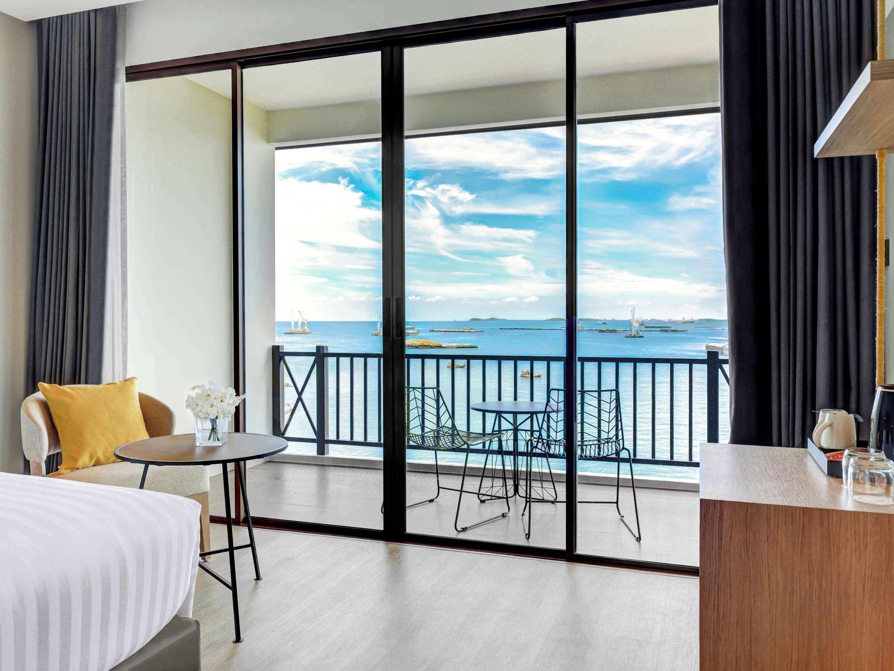 Novotel Marina Sriracha Сирача Экстерьер фото